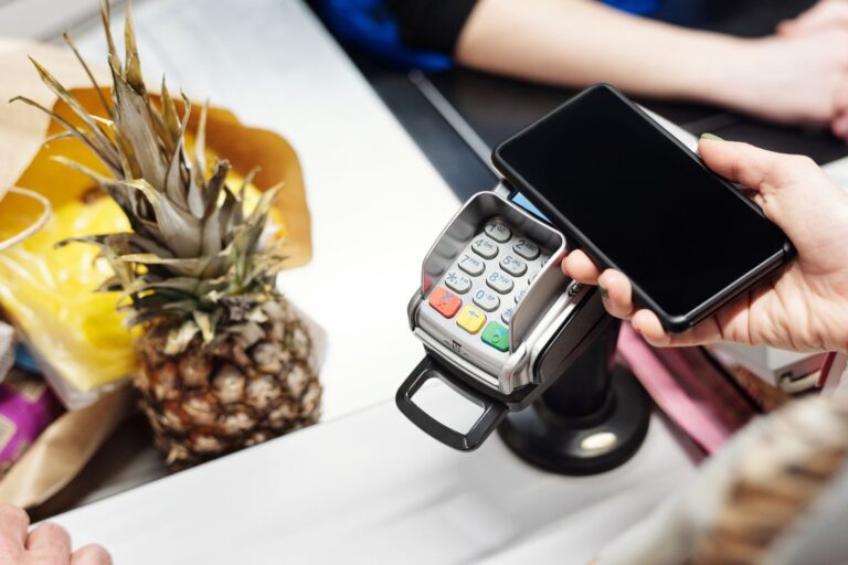 Mobile Payment Schweiz 2026: Twint & bargeldloser Alltag